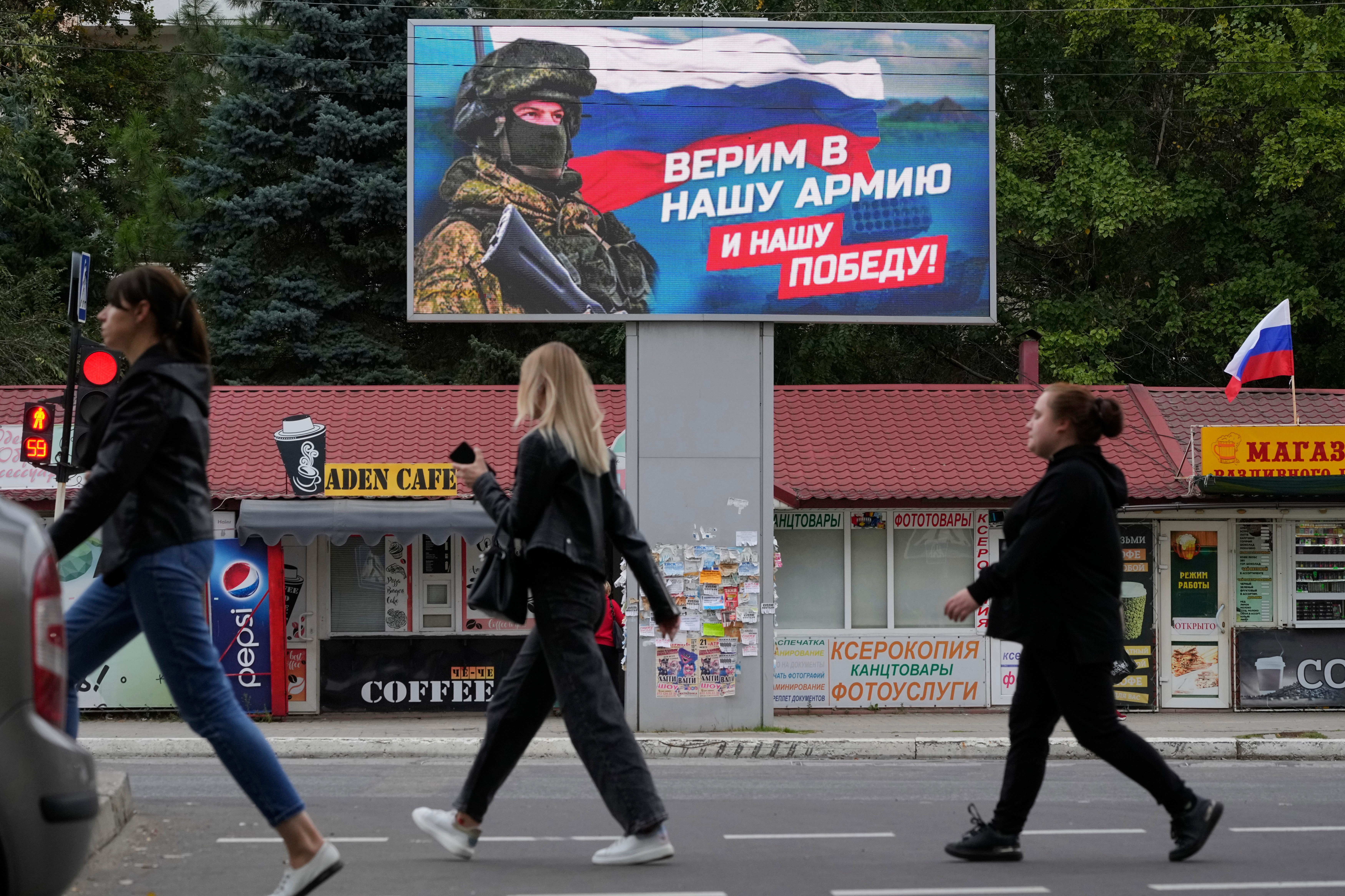 Ruská propaganda v dobytom ukrajinskom meste Luhansk